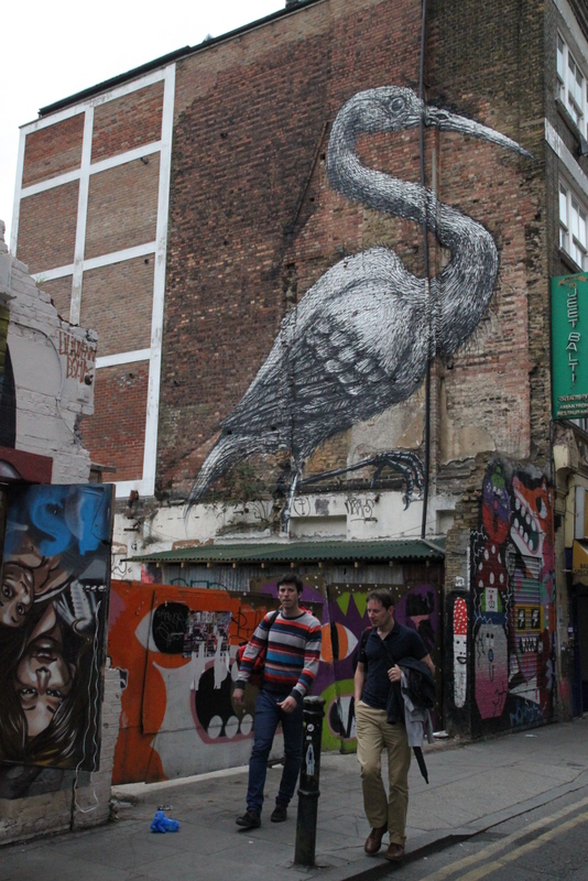 Street art Londres - 11 - Crane, par Roa, Hanbury Street